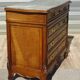 Commode en noyer Louis XV avec miroir