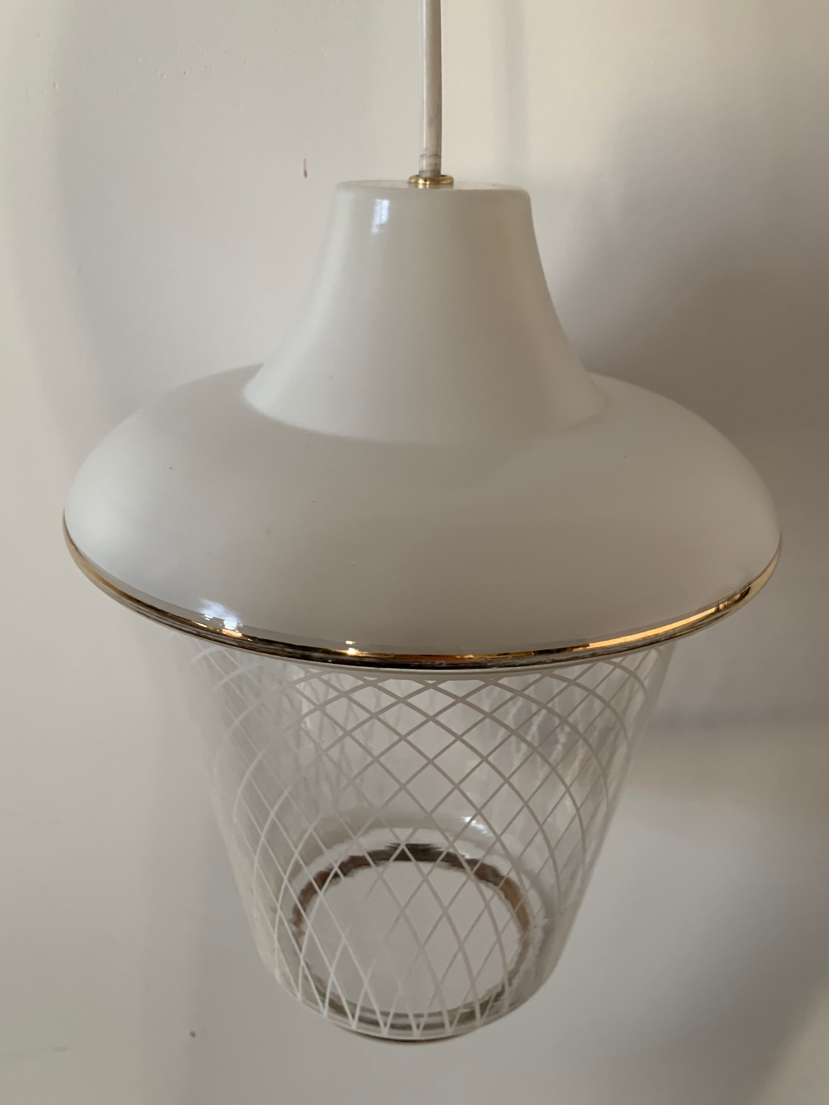 Lot de 2 suspensions verre années 50