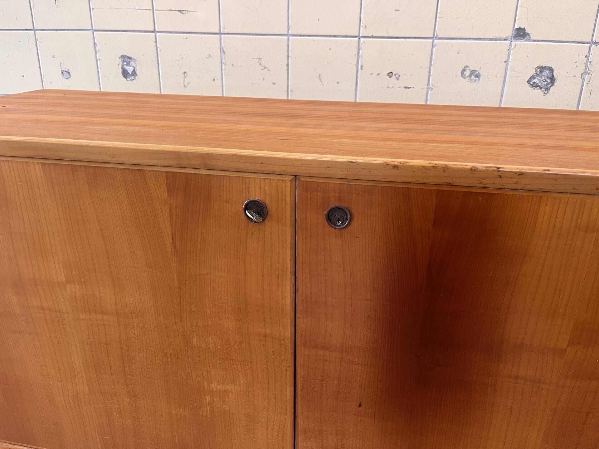 Vintage cabinet