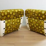 A pair of vintage mid-century modern arm chairs - Italy 1970s