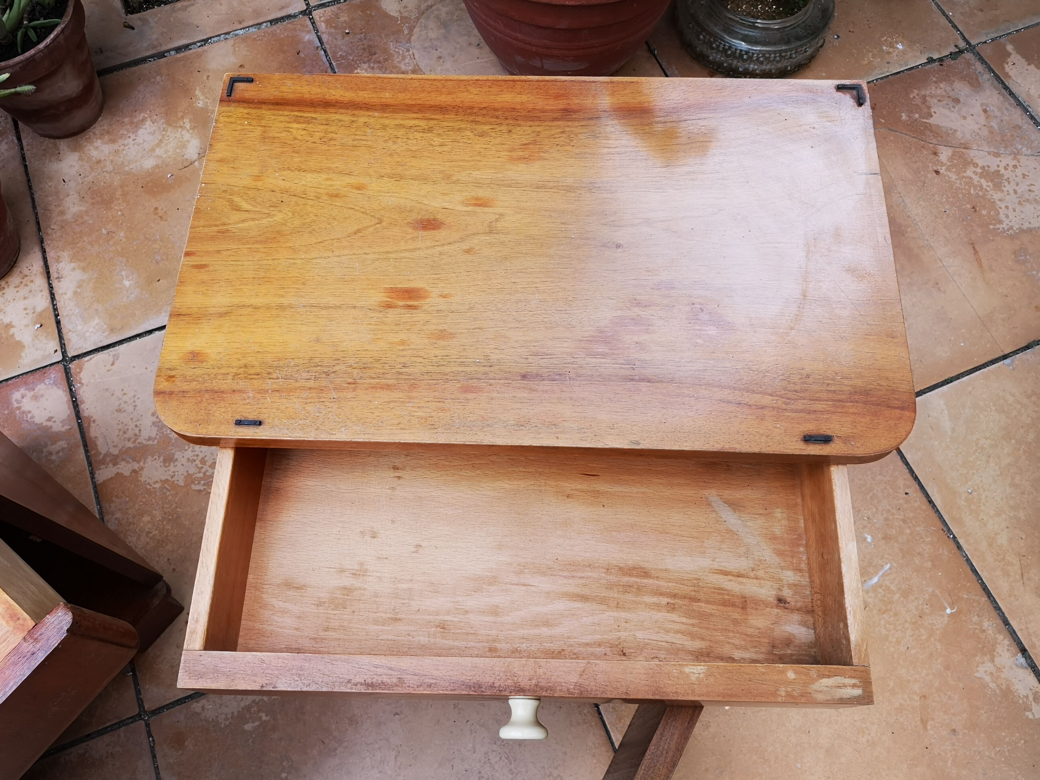 Pair of bedsides, night tables