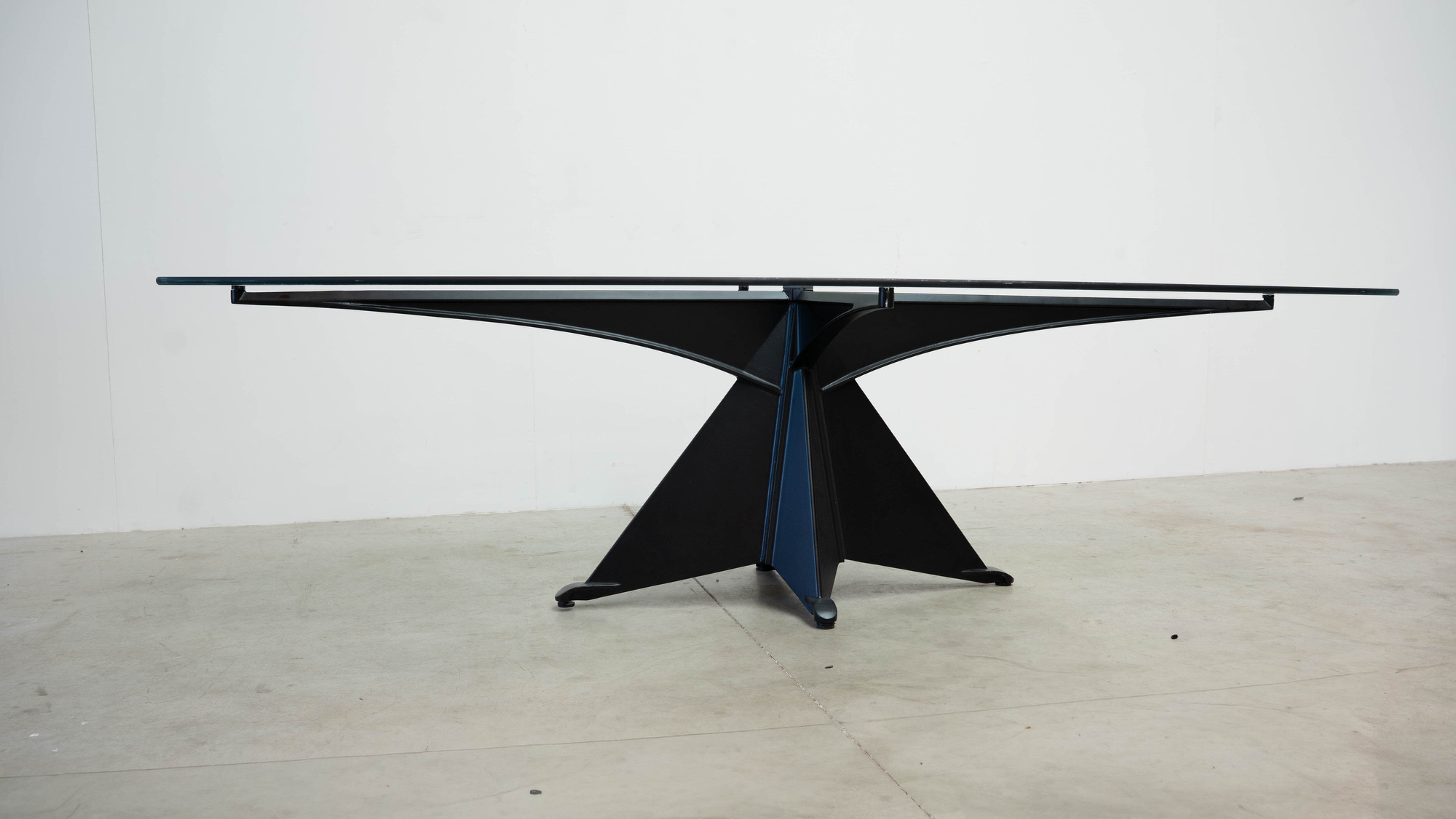 Table Oscar Tusquets Alada par Casas Espagne