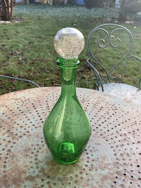 Large carafe with cap,