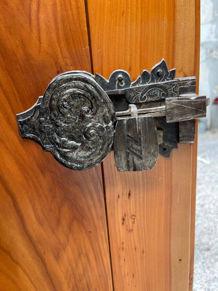 Armoire de château 1742