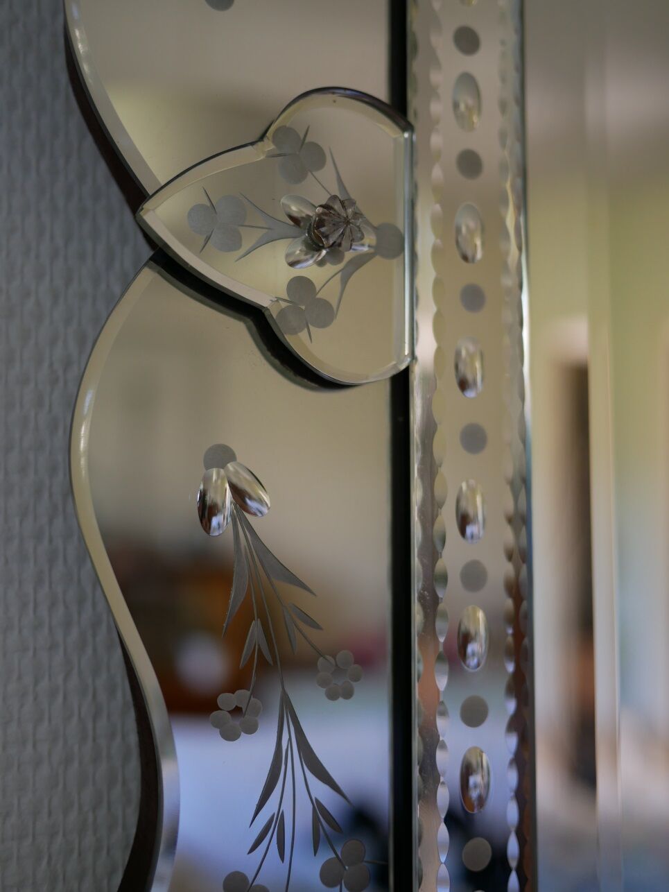 Venetian mirror beveled 87x 65cm, 50 years