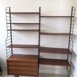 Self-supporting modular wall shelf