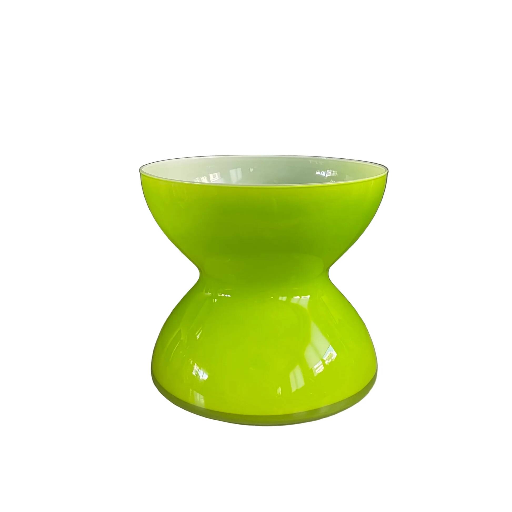 Vase diabolo par Anne Nilsson pour IKEA