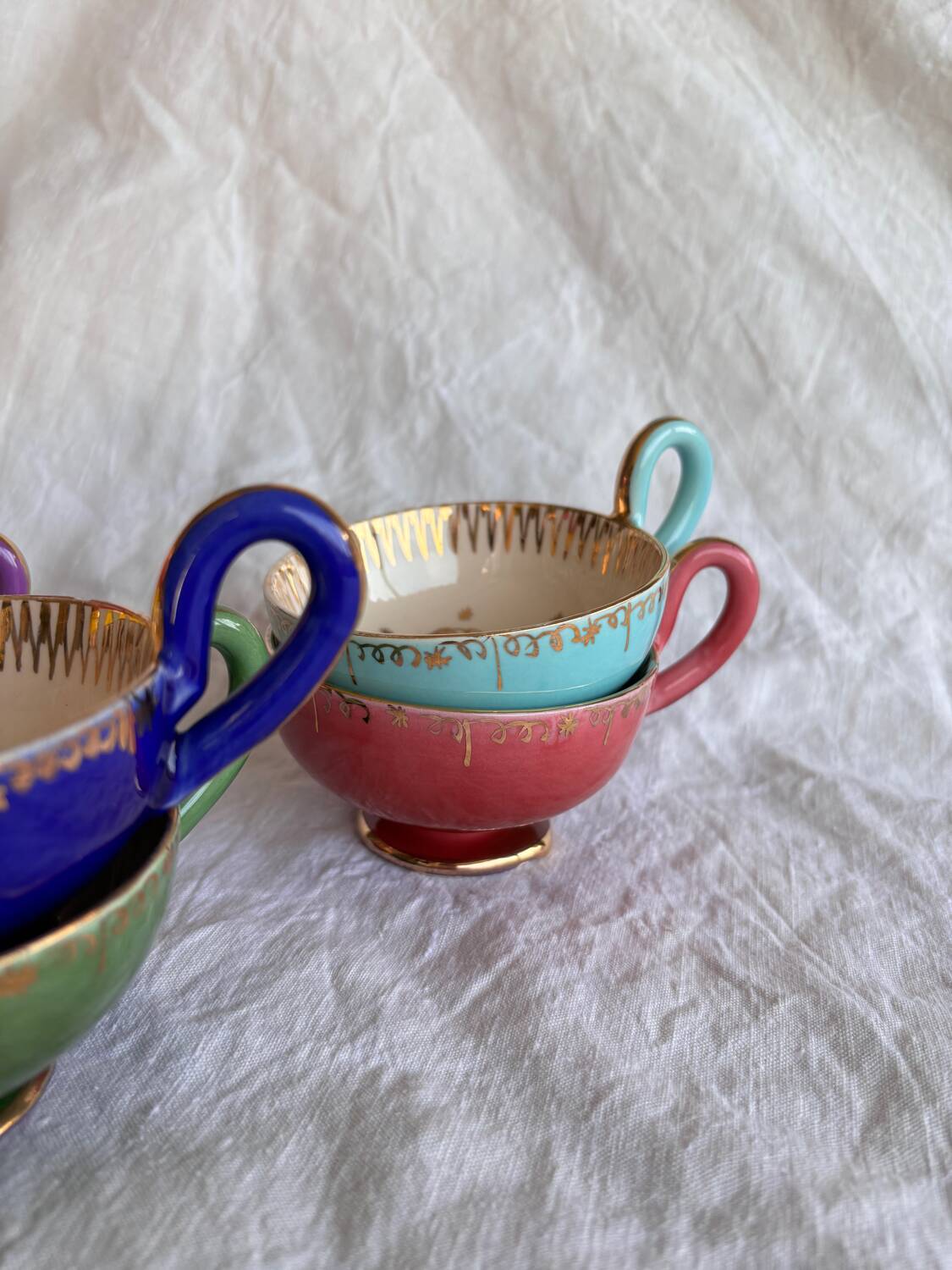 7 À.Dressinval coffee cups