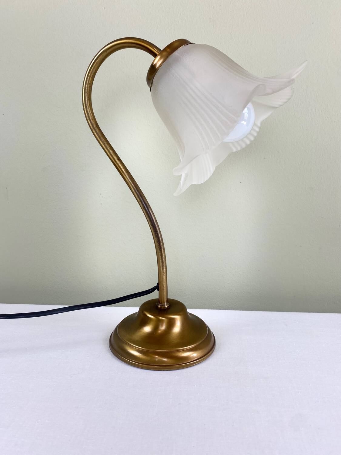 Lampe tulipe en laiton