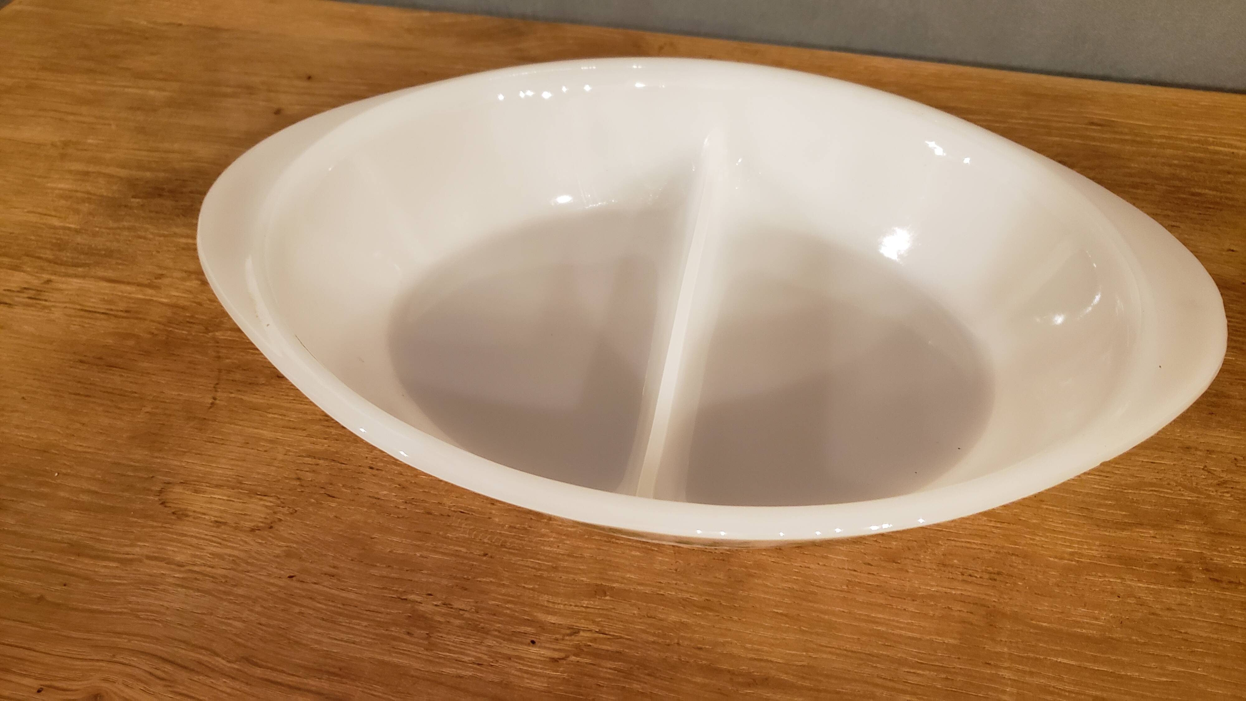 Set of 3 vintage green flower pyrex dishes