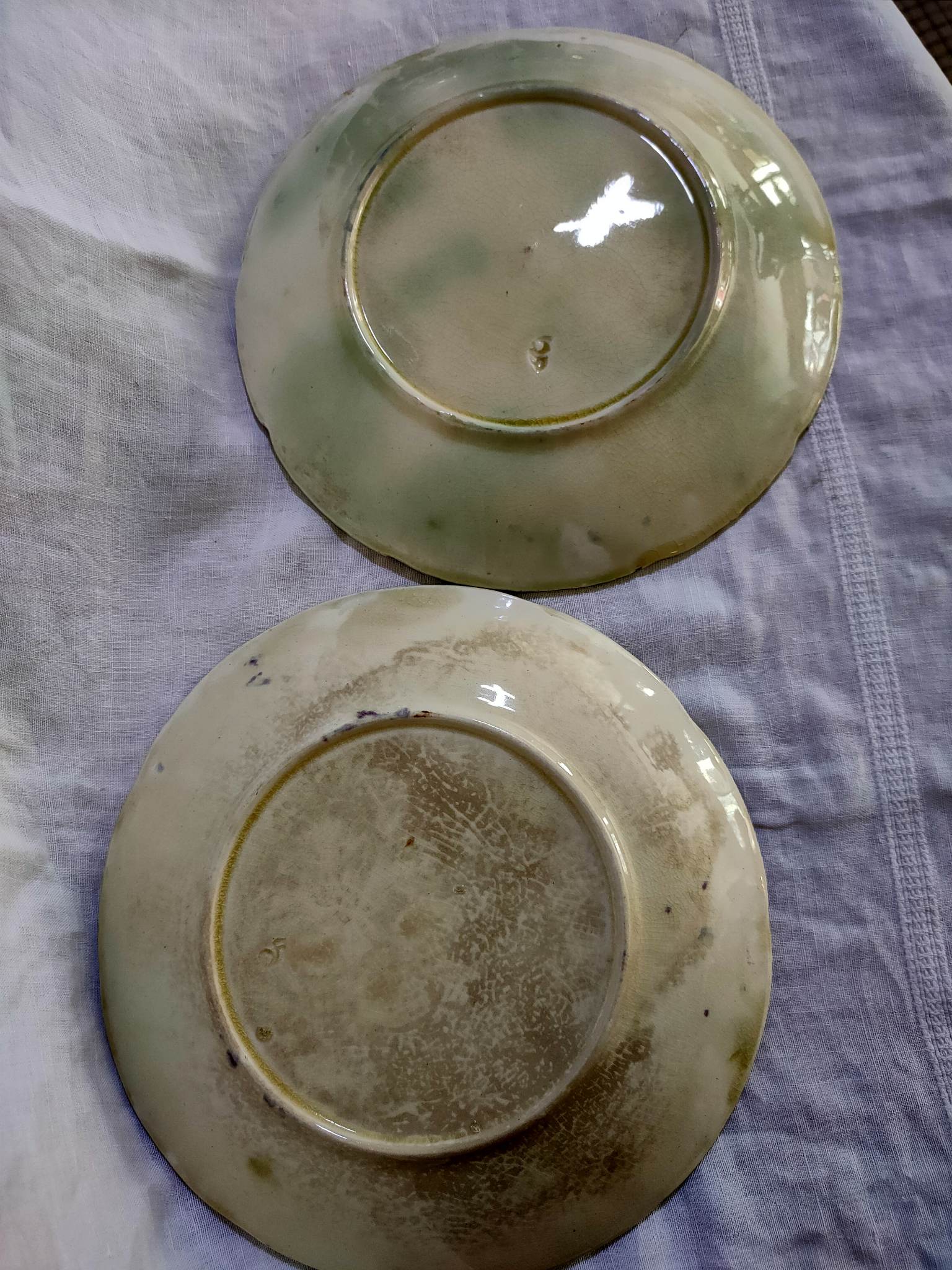 2 vintage slip dessert plates