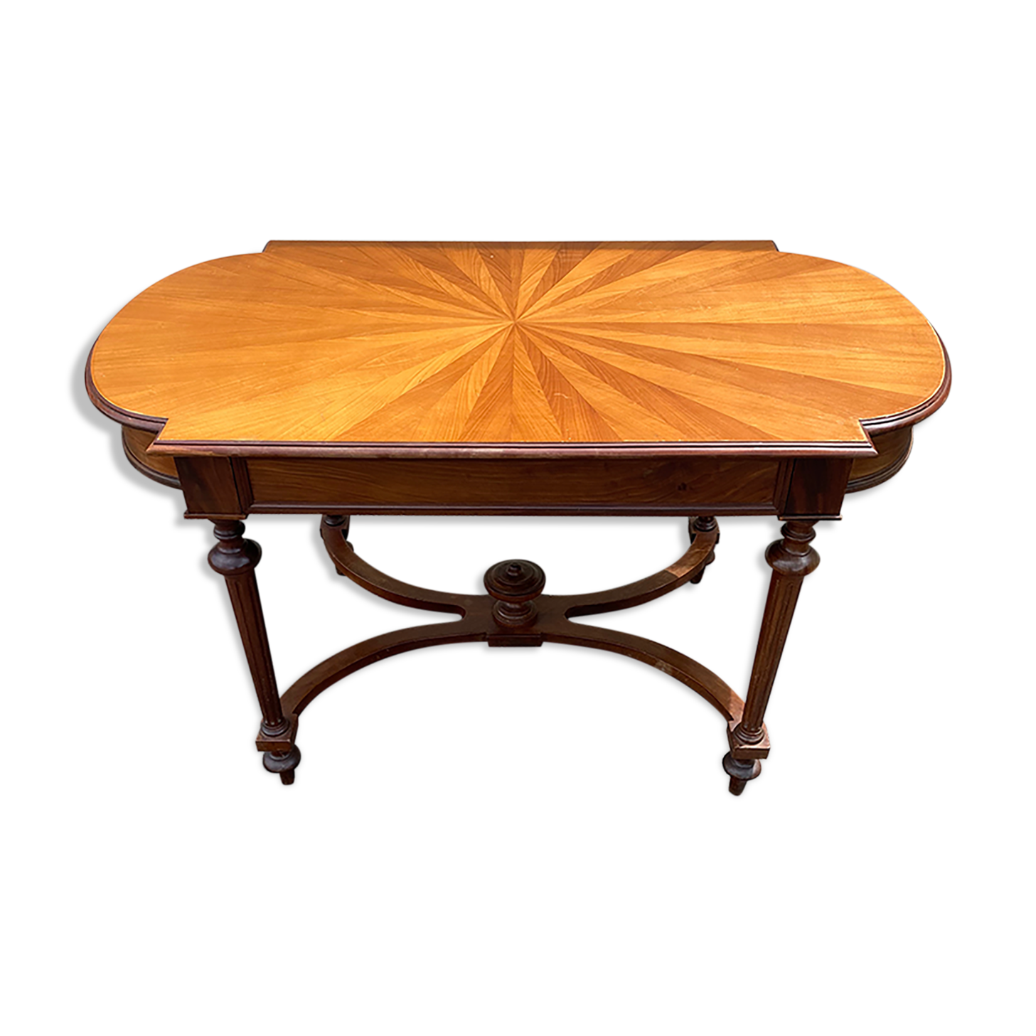 Middle table office 1900