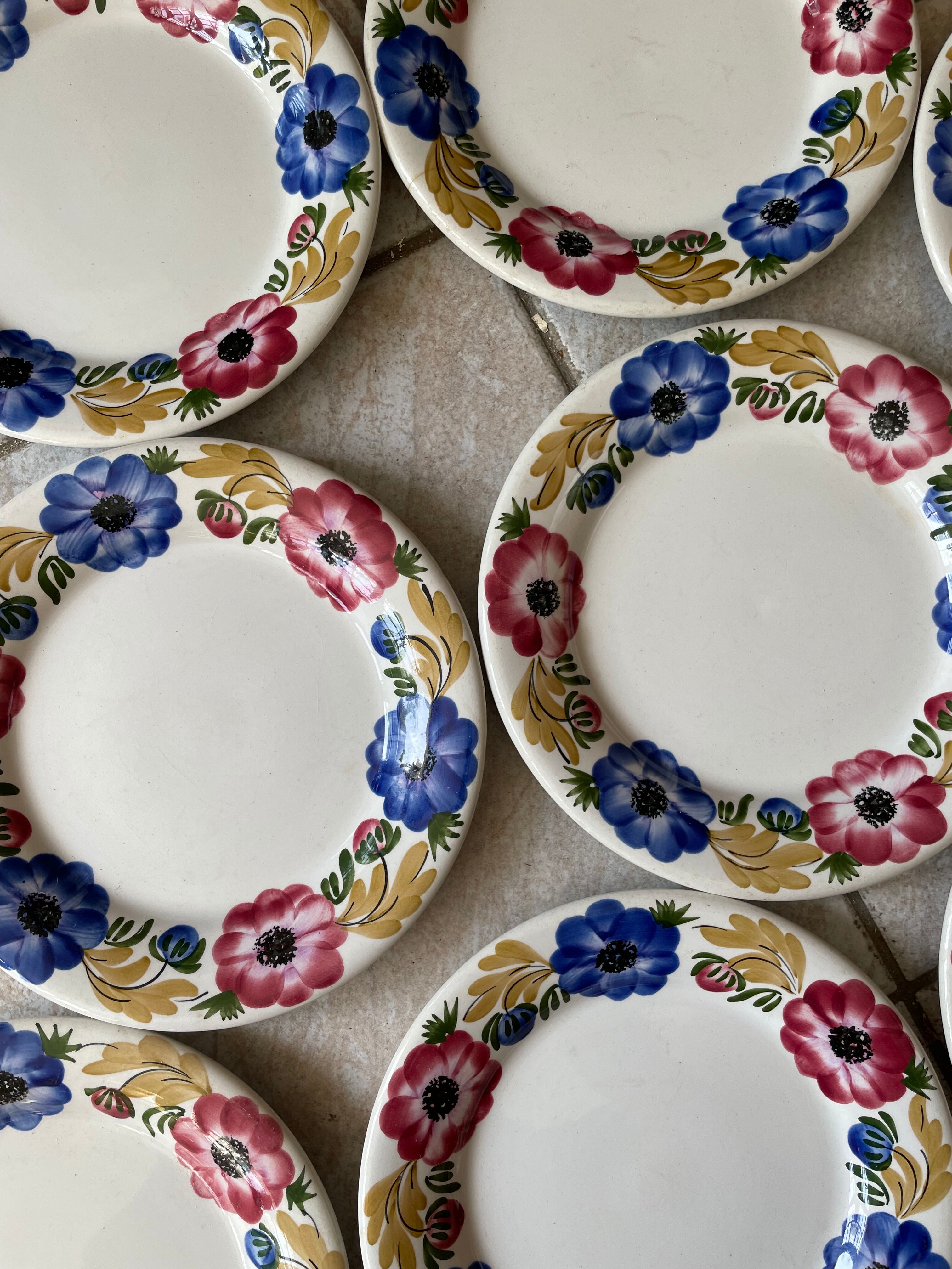 Set of 8 Ginori dessert plates