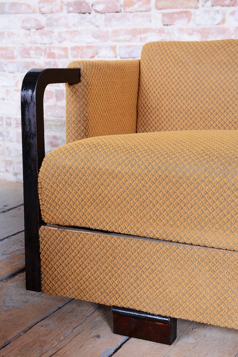 Czech Art Deco Sofas and Lounge Chairs in Beech and Oak attributed to Jindrich Halabala for Up Závody, 1930s, Set of 3