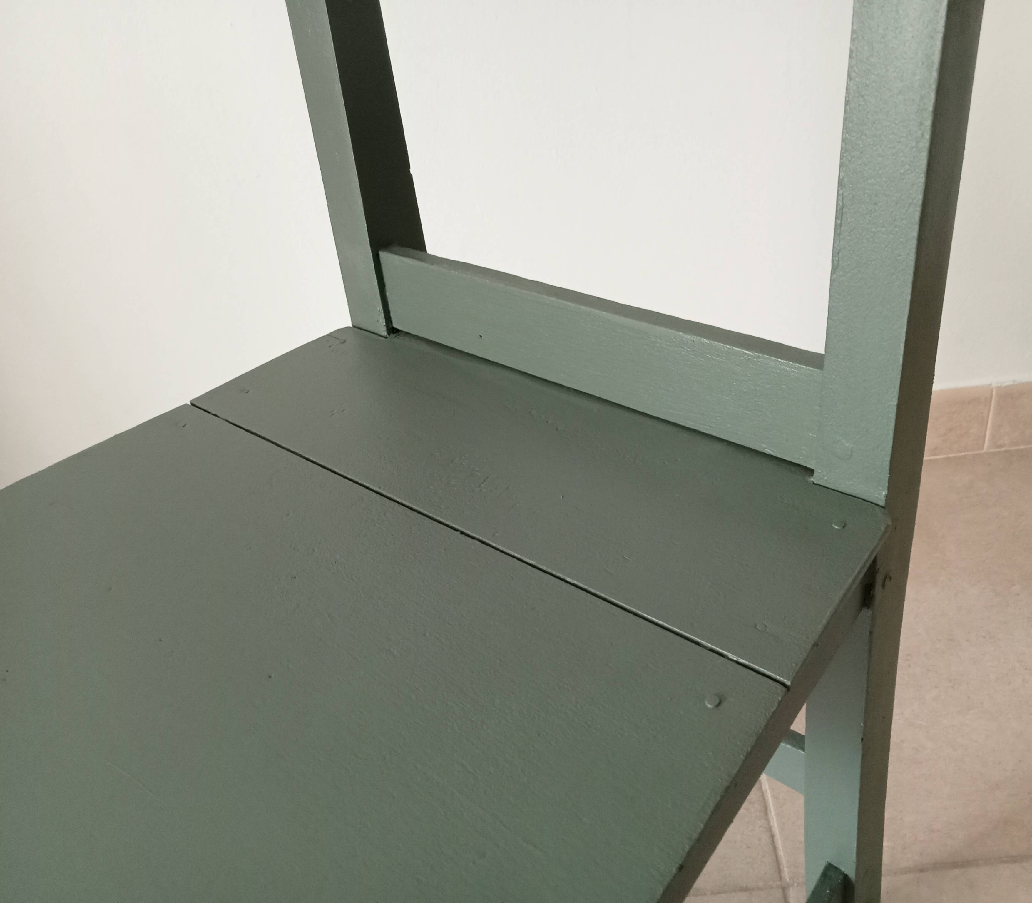 Antique "prie dieu" chair from the 19th century.