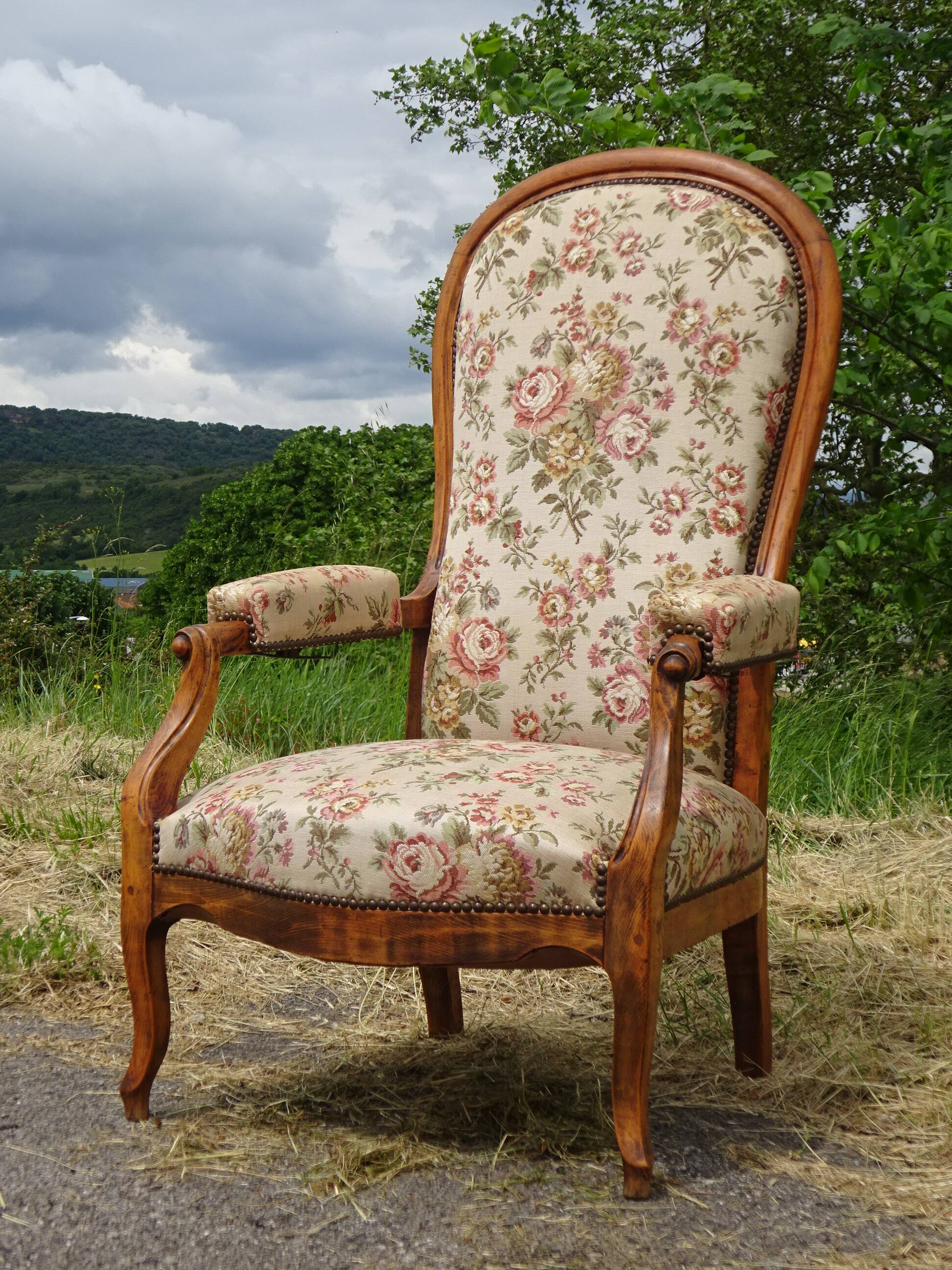 Antique Voltaire armchair with 4-position reclining backrest