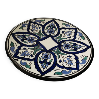 Large round serving dish Tunisia model
