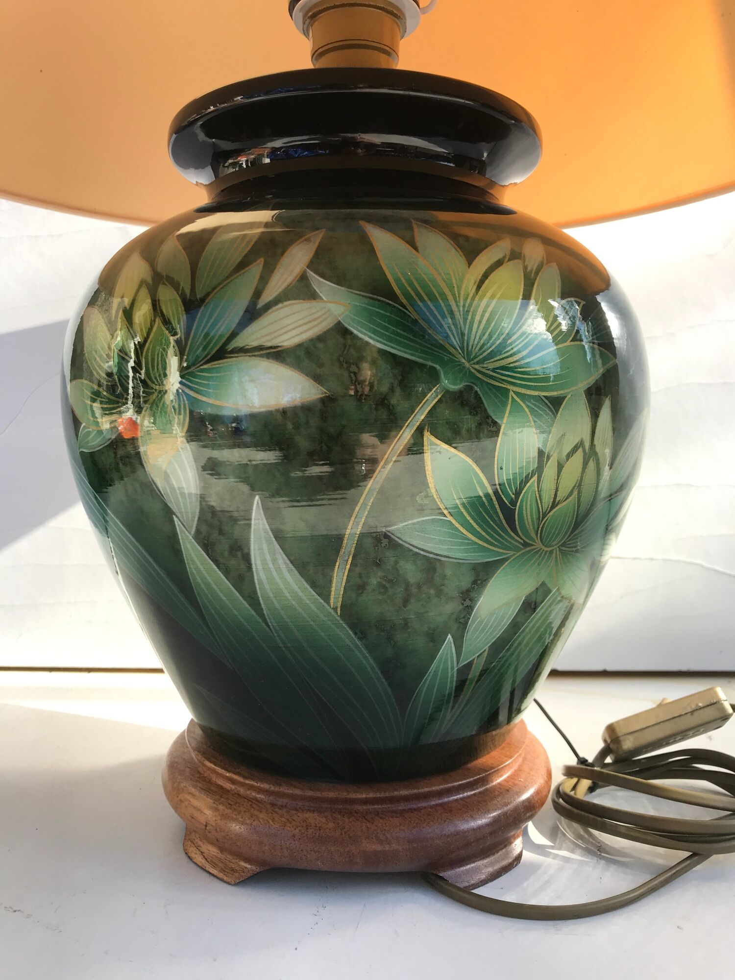 Ancient painted pottery Drimmer + wood + shade vintage pedestal vase lamp