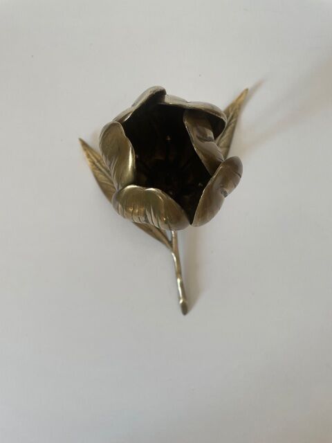 Ashtray "flower" brass 1970
