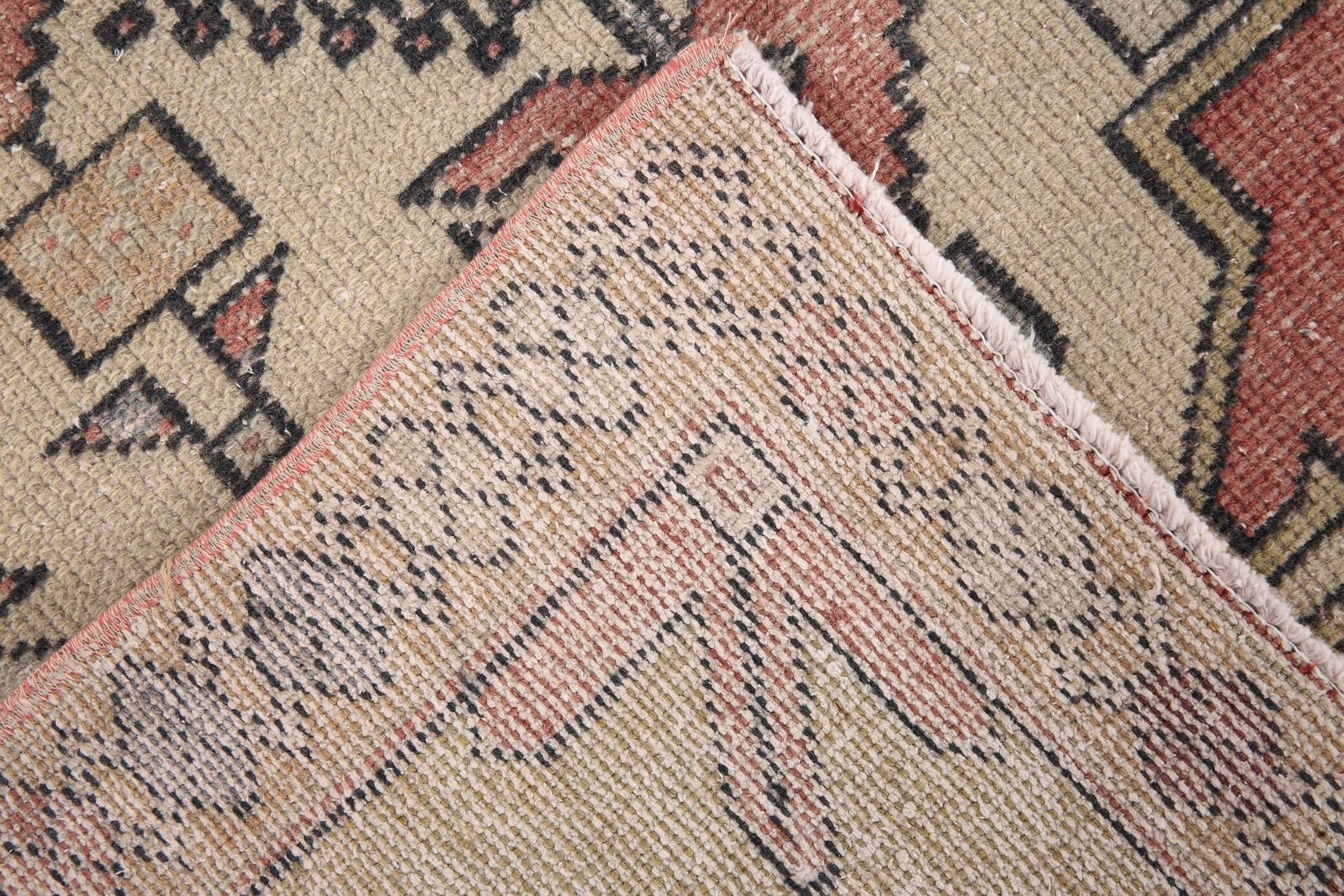 5x8 Vintage Faded Pink Persian Vintage Rug, 137x247Cm