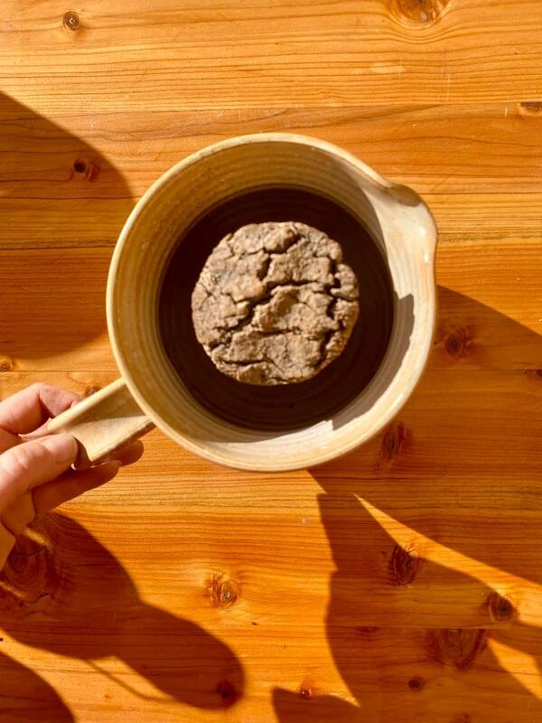 Refreshing stoneware carafe