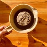 Refreshing stoneware carafe