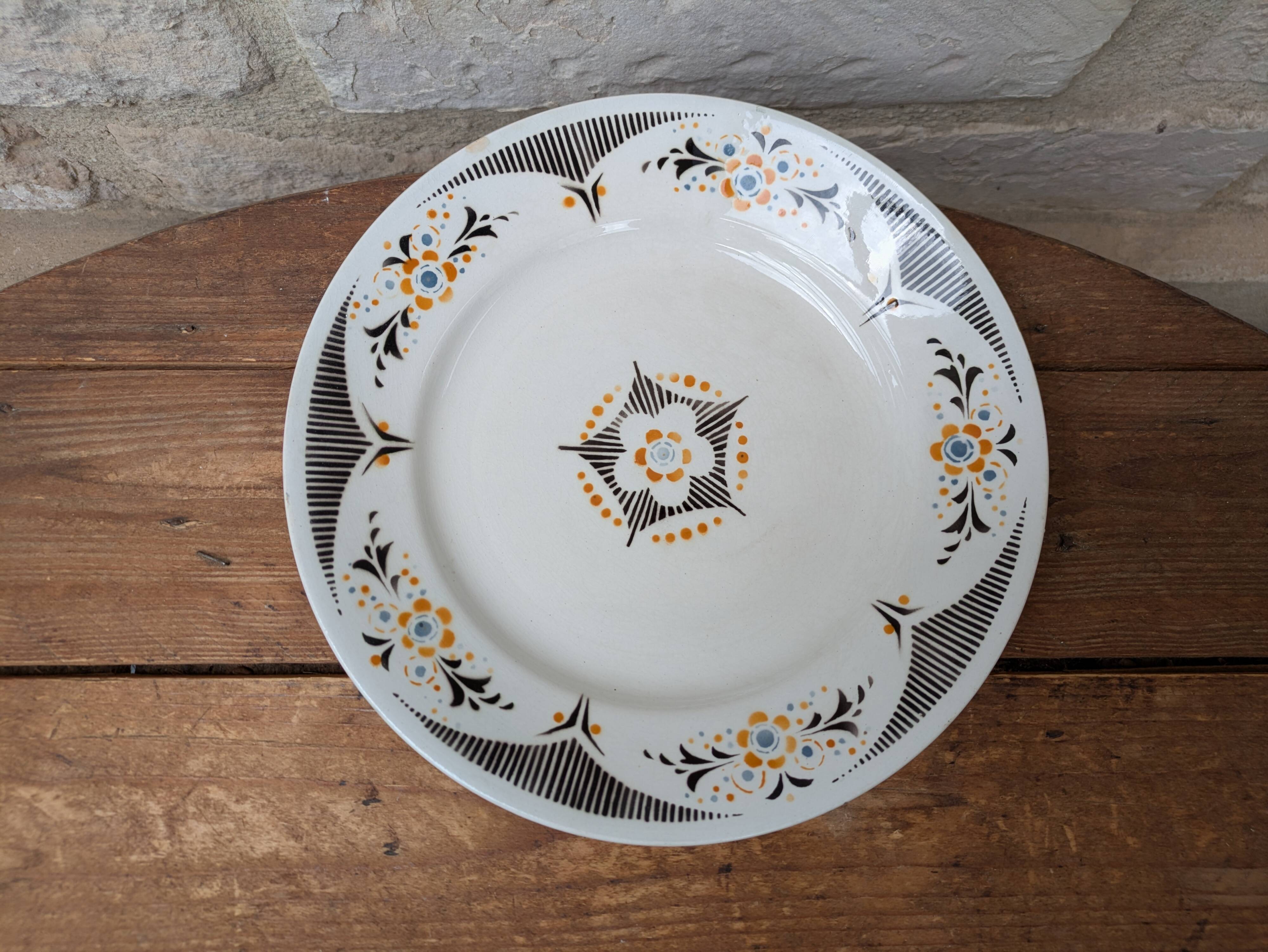 Old plate K&G Lunéville model Limeil 24cm ironstone