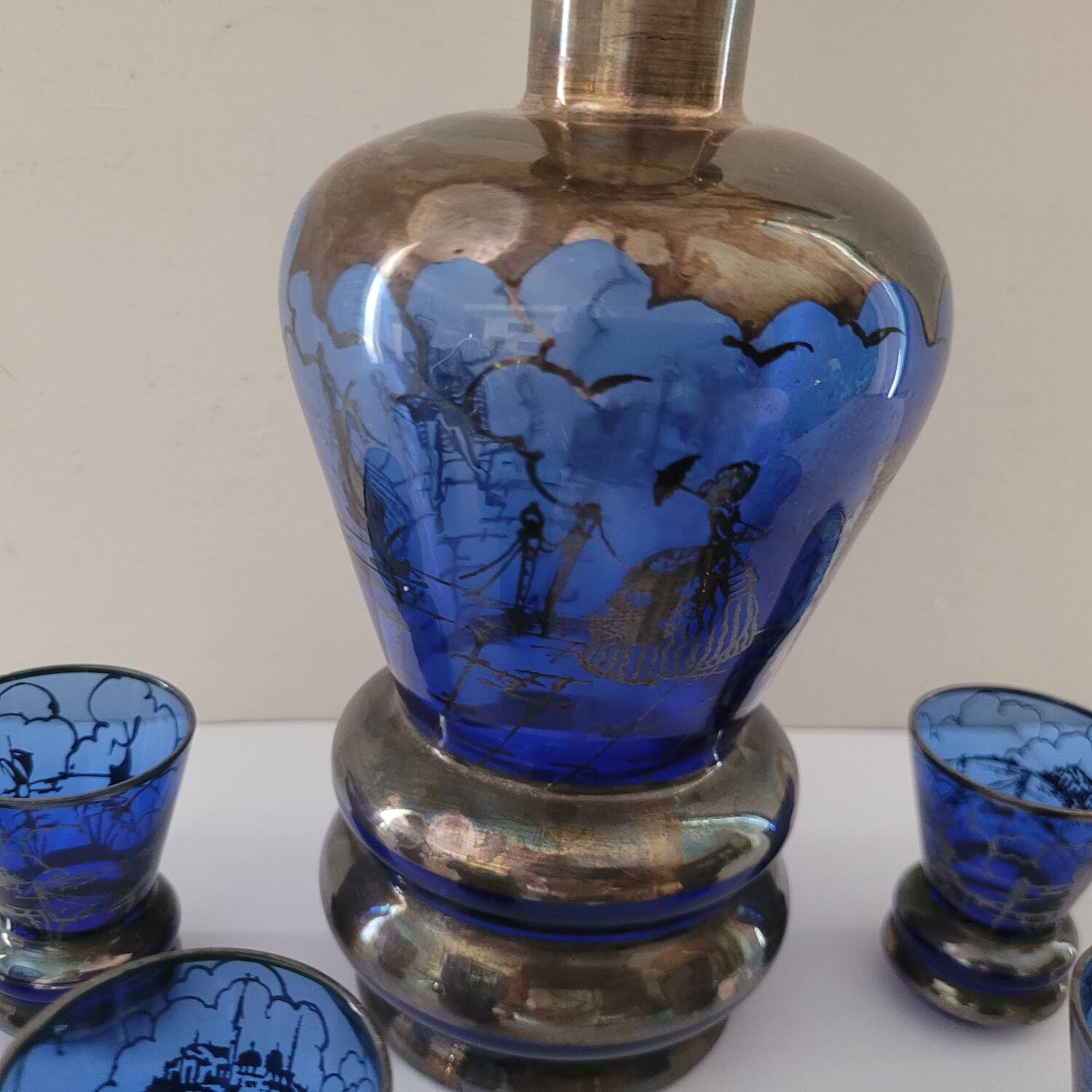 Carafe et 5 verres bleu cobalt décor or
années 1950