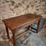 Antique French farmhouse table in oak (1780–1830) – Walnut legs – Rustic provincial dining table