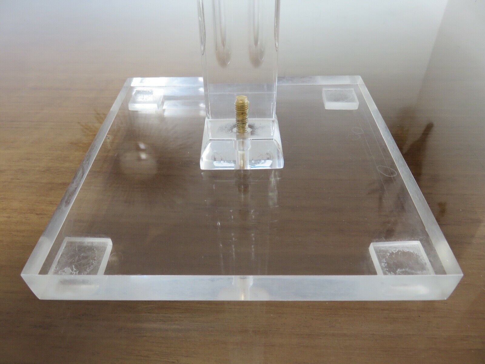 Standing ashtray, Roche Bobois, in plexiglass 70s 80s