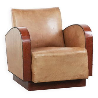 Art Deco design armchair made of cowhide leather in light cognac colour