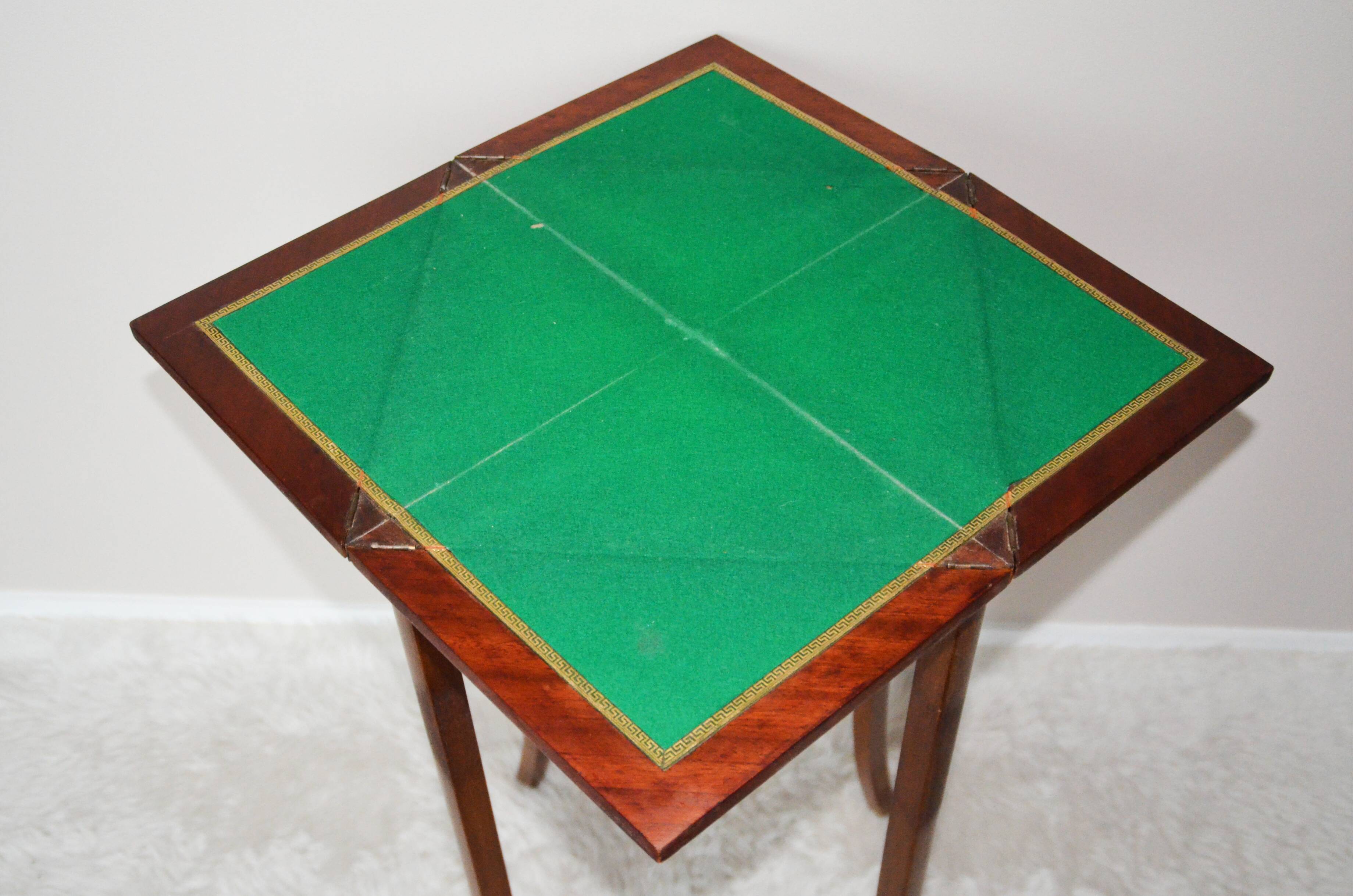 Wooden game table