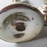 Paire de bougeoirs en verre argenté