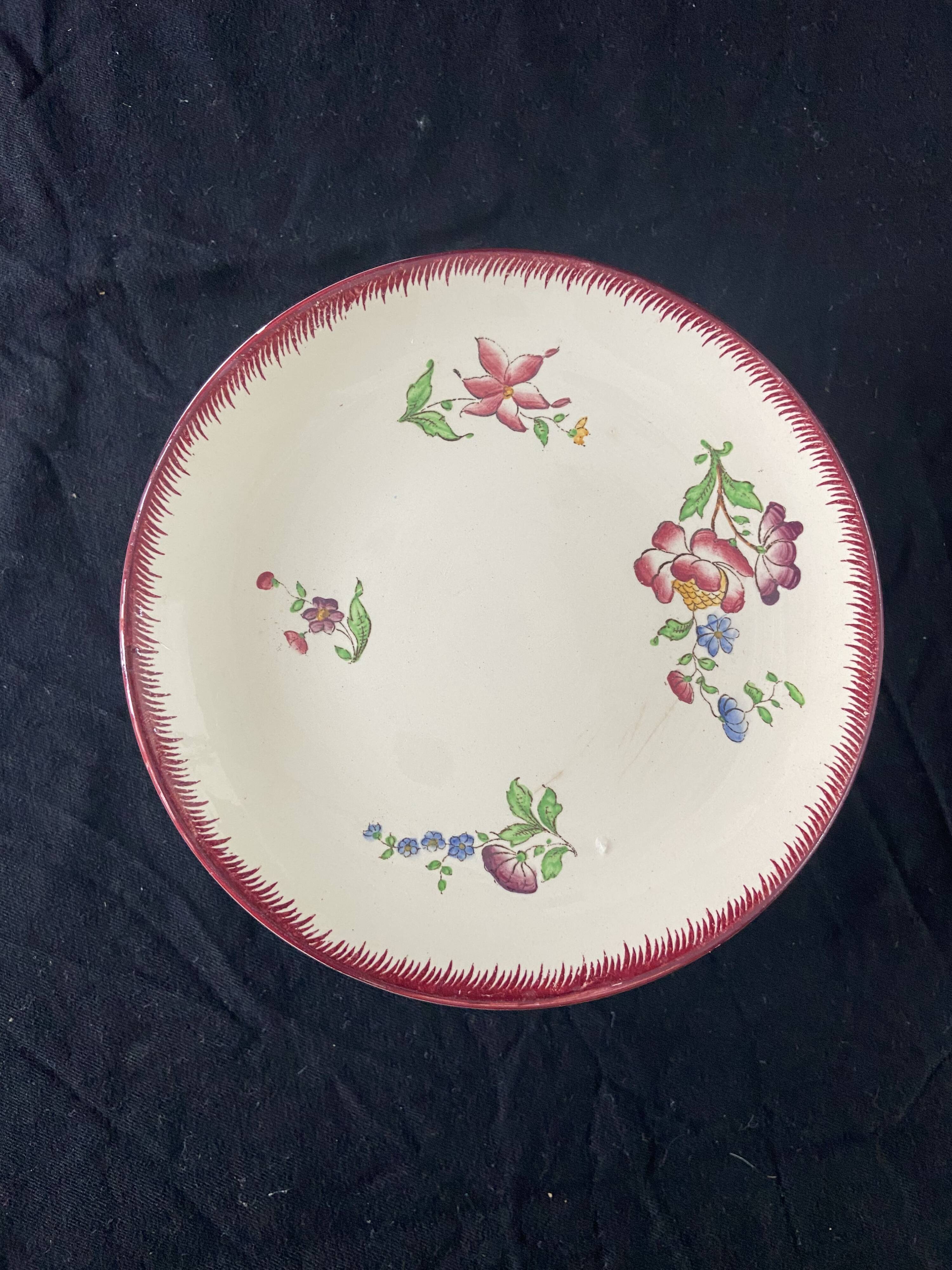 12 Digoin Sarreguemines "Strasbourg" pattern dinner plates