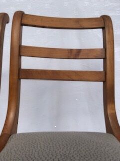 Chaises dossier barrette