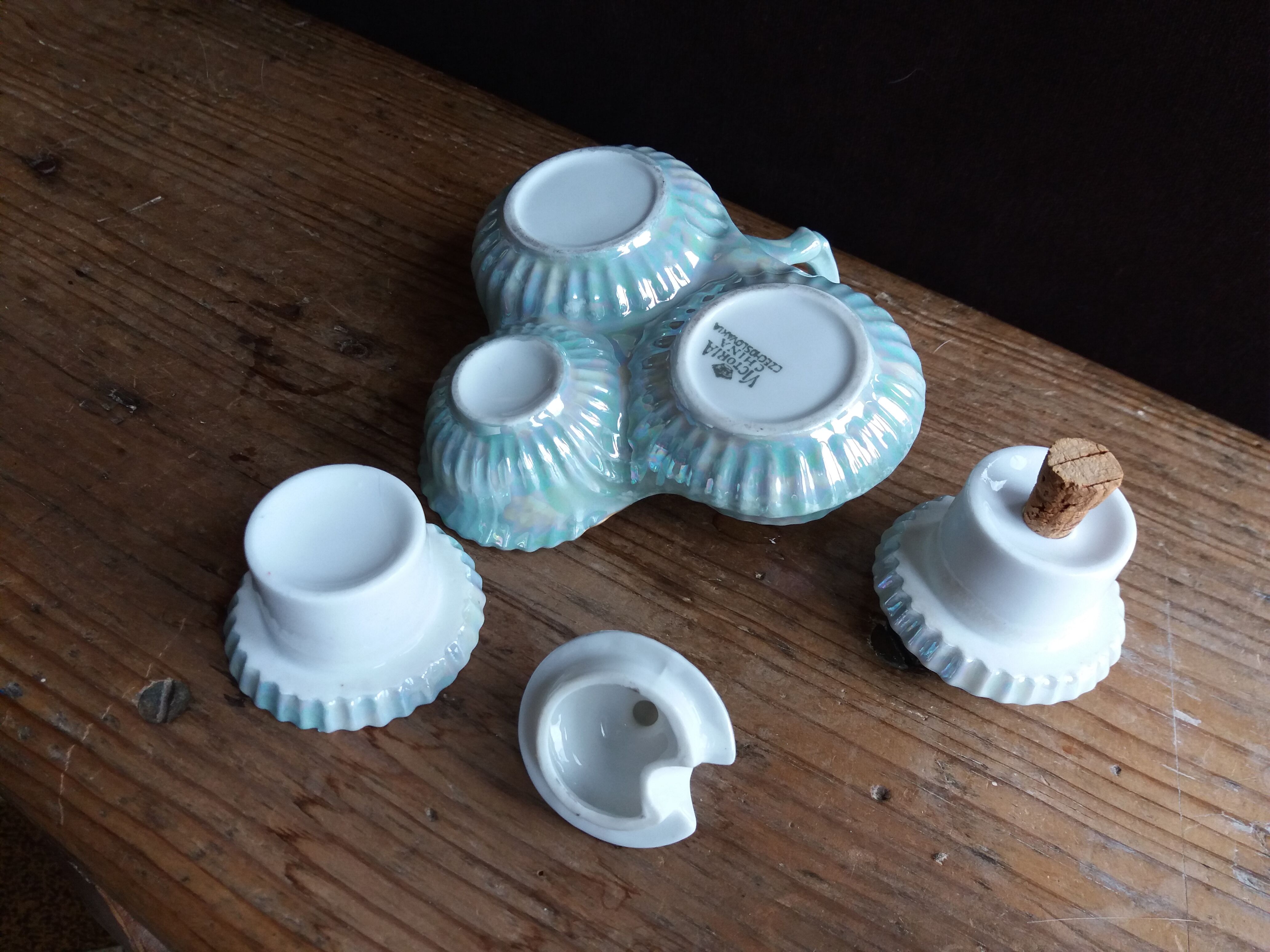 Mustard pepper shaker Victoria China iridescent porcelain