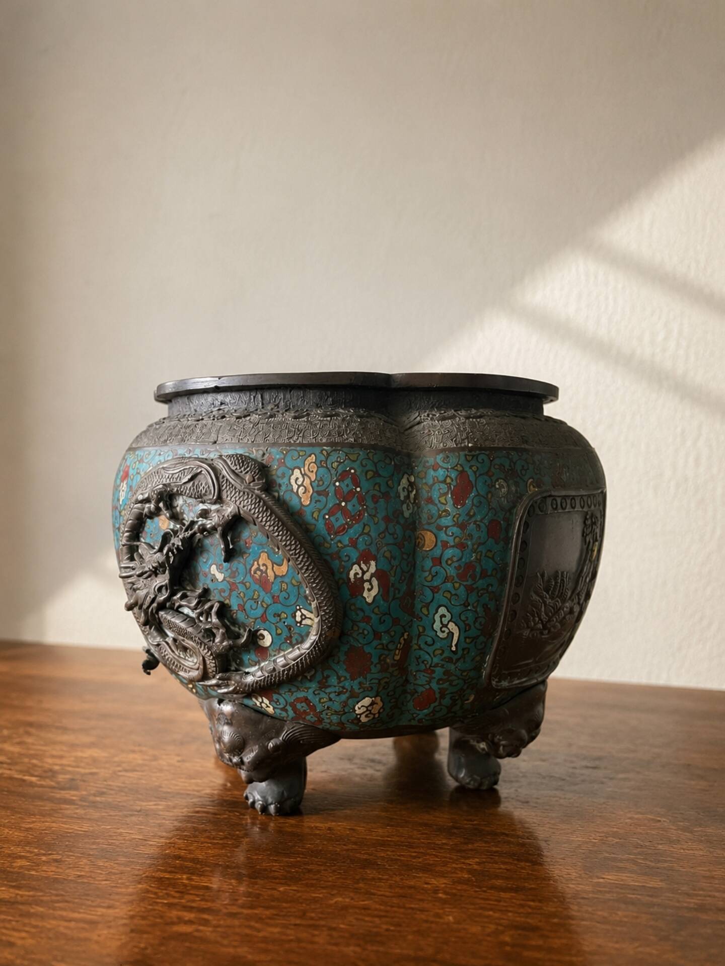 Cache pot bronze cloisonné meiji (fin 19eme).