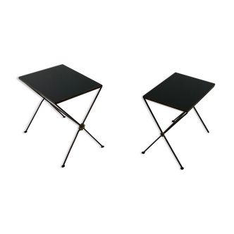 Pull-out tables in metal and glass