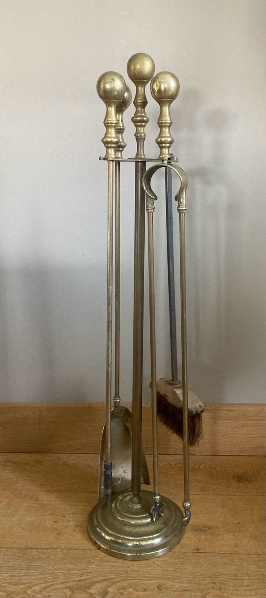Servant of brass fireplace period mid-twentieth century, Pic shovel, claw pliers ..