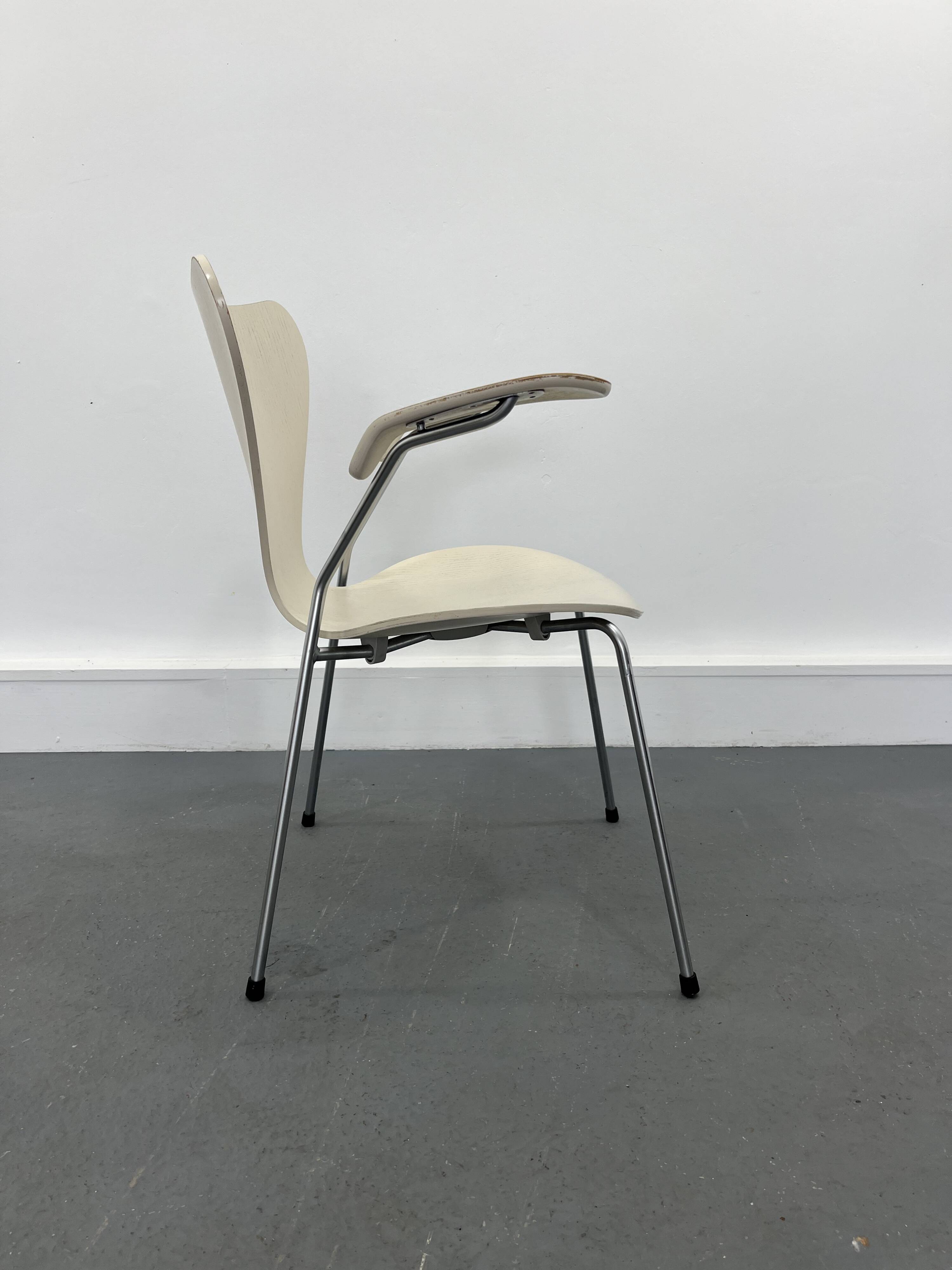 Fauteuil d'Arne Jacobsen pour Fritz Hansen, Danemark.
