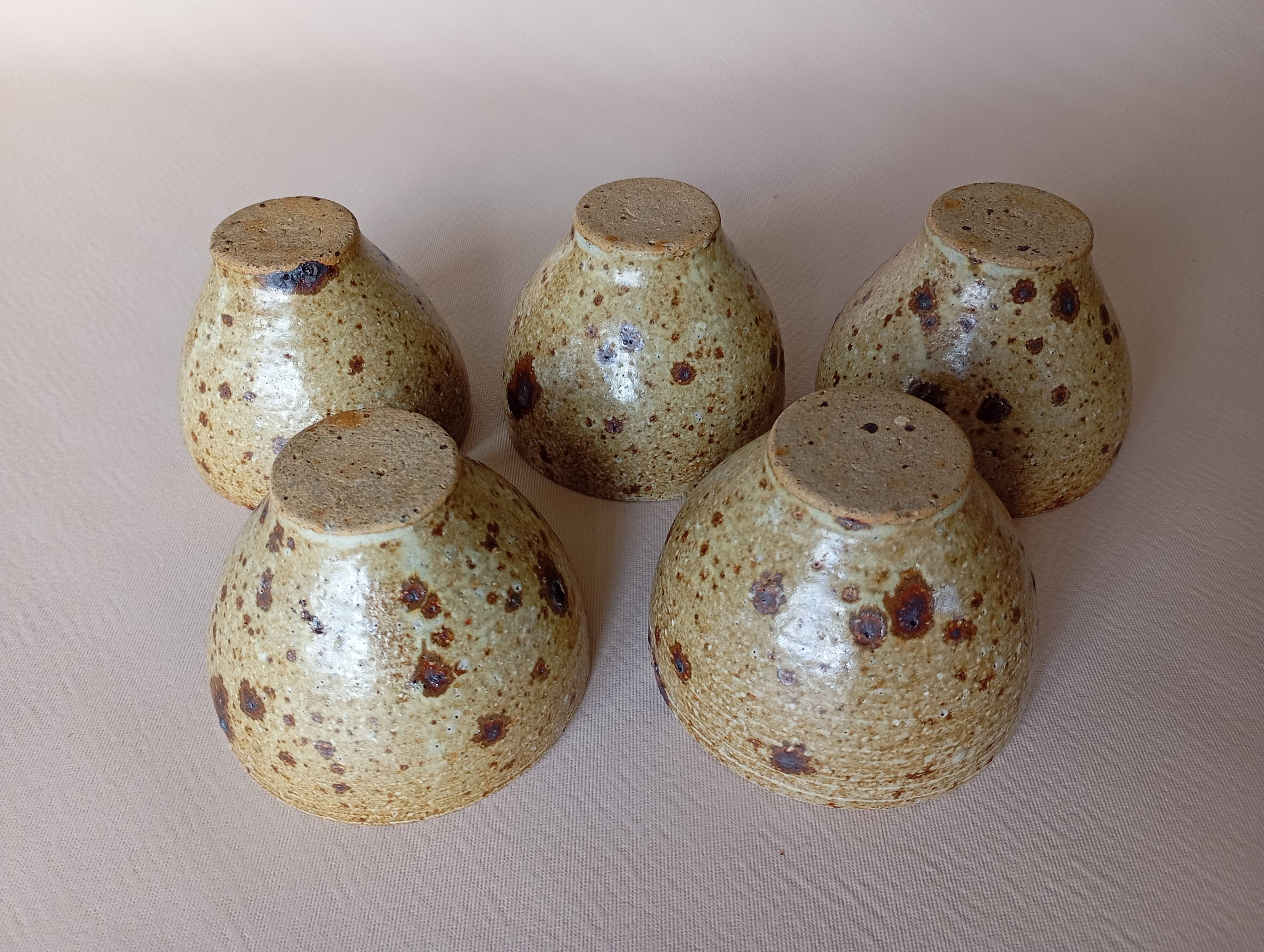 5 stoneware tea bowls