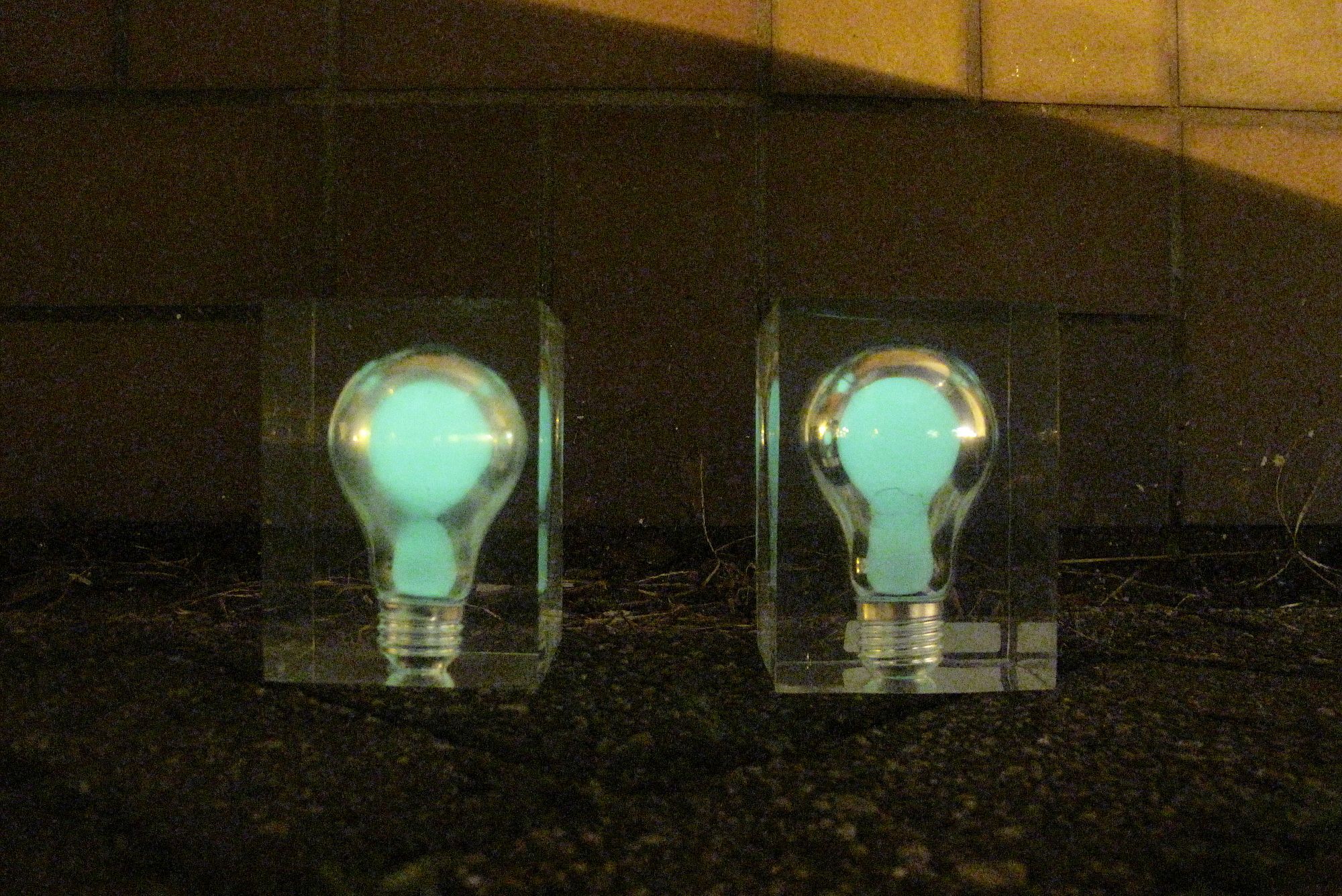 Pierre Giraudon - Set Light Bulbs