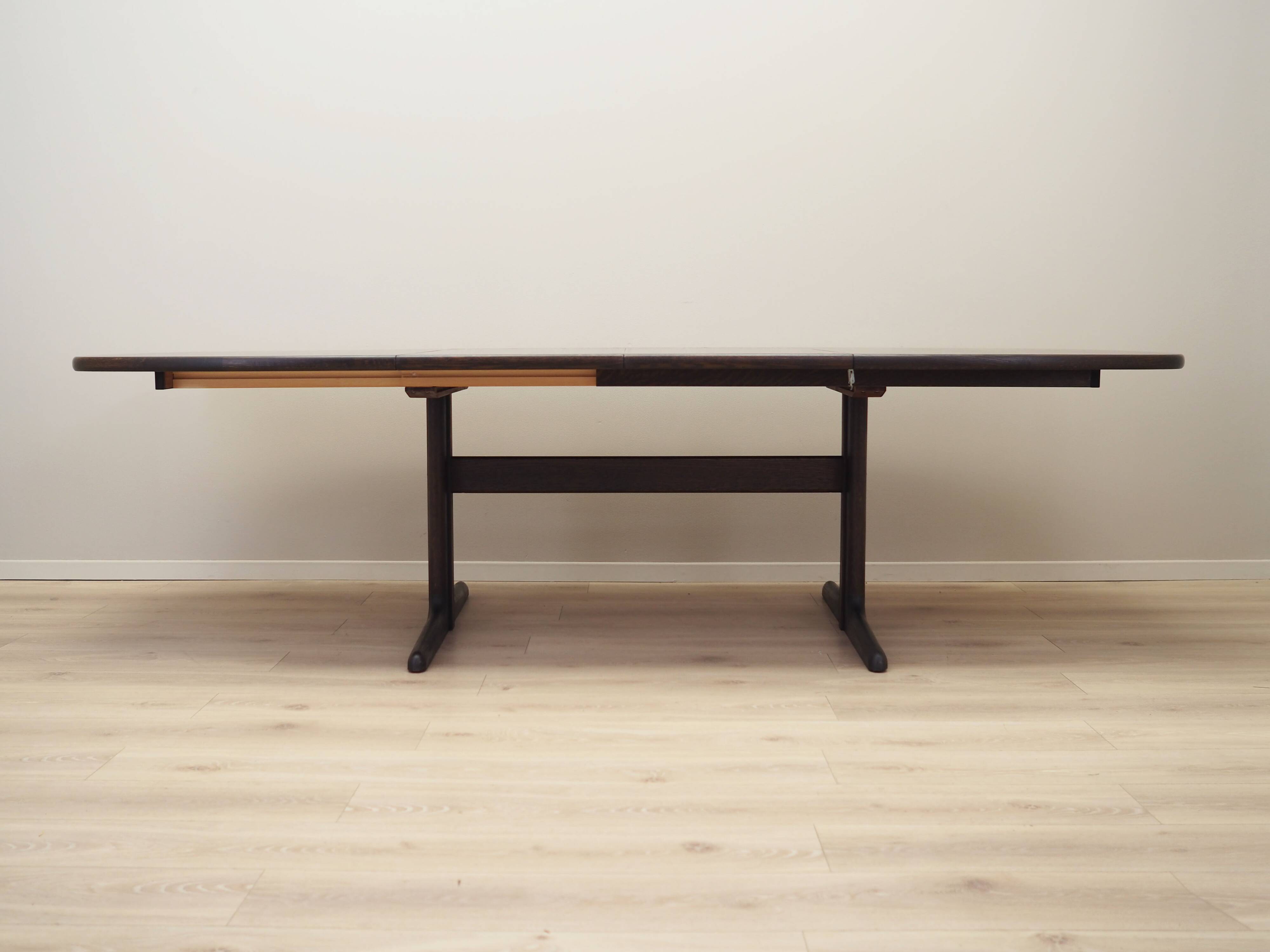 Oak table, Danish design, 1970s, manufacturer: Skovby