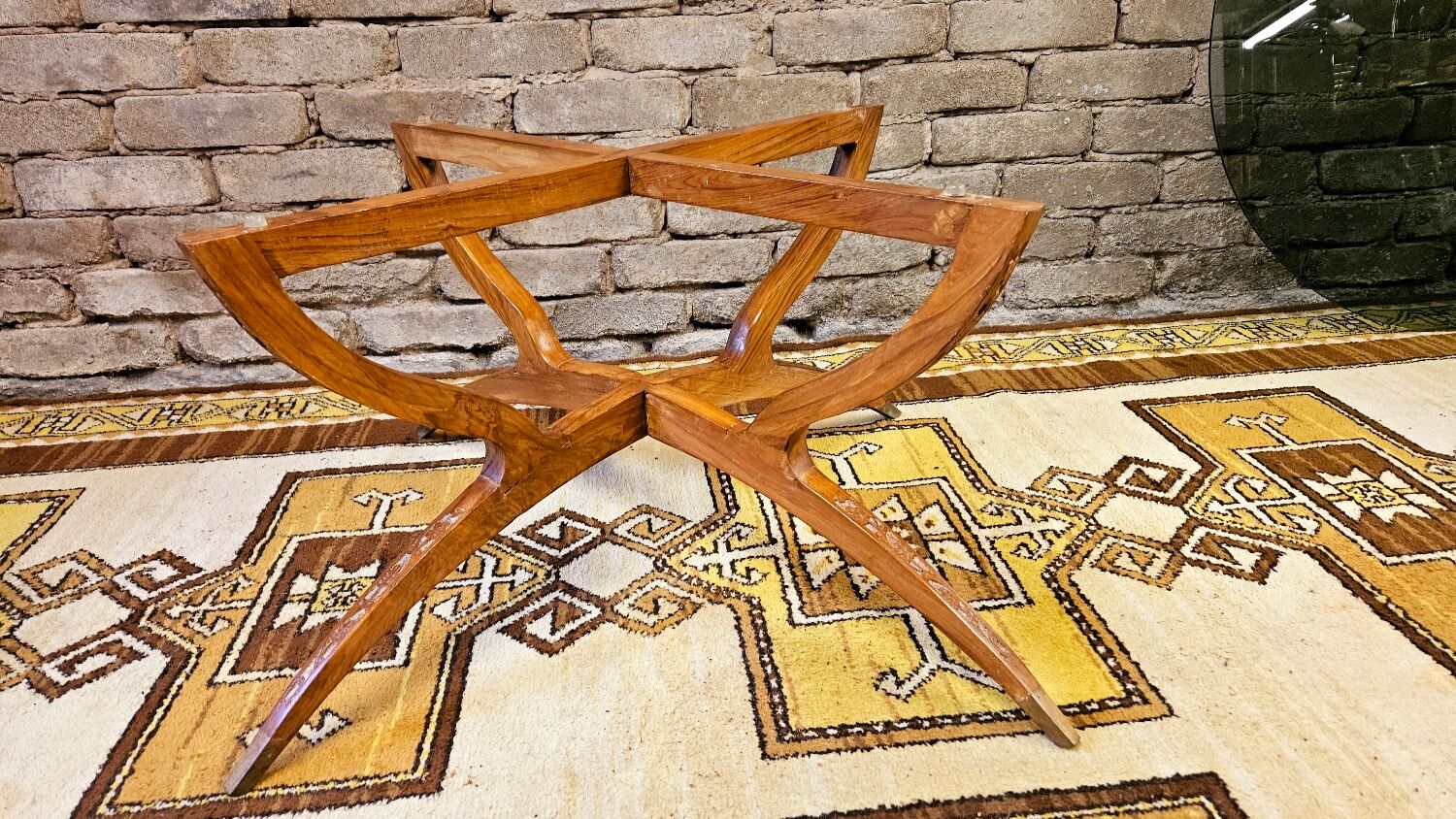 Vintage 1960s spider leg coffee table