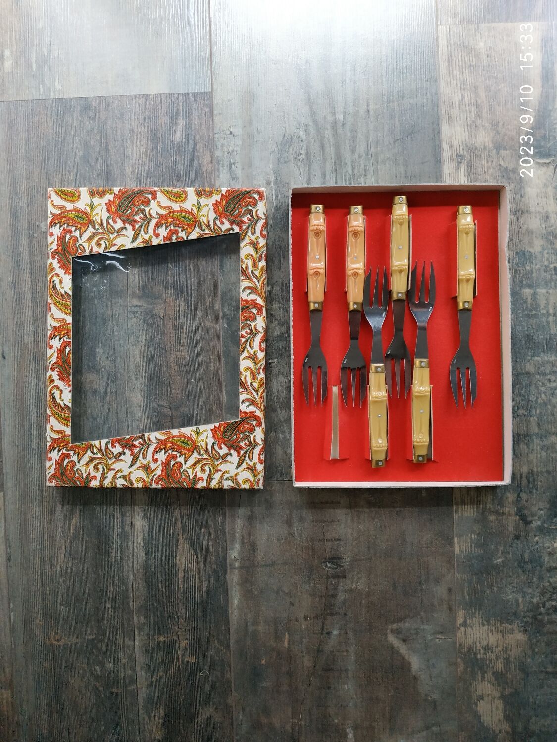 Box of 6 dessert forks