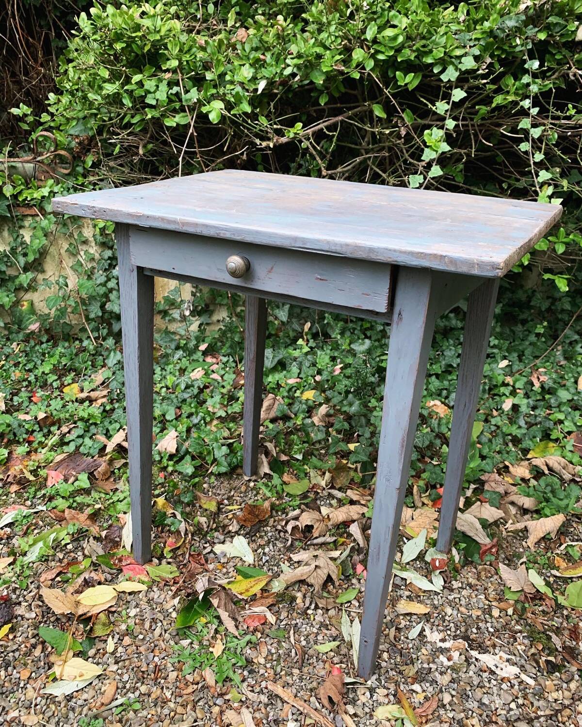 Petite table de ferme