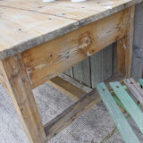 Farm table