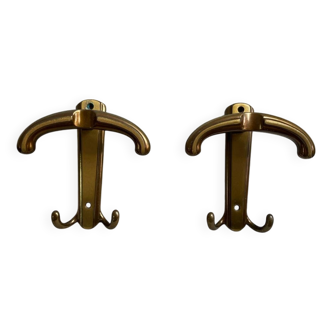 Three-hook metal coat racks
