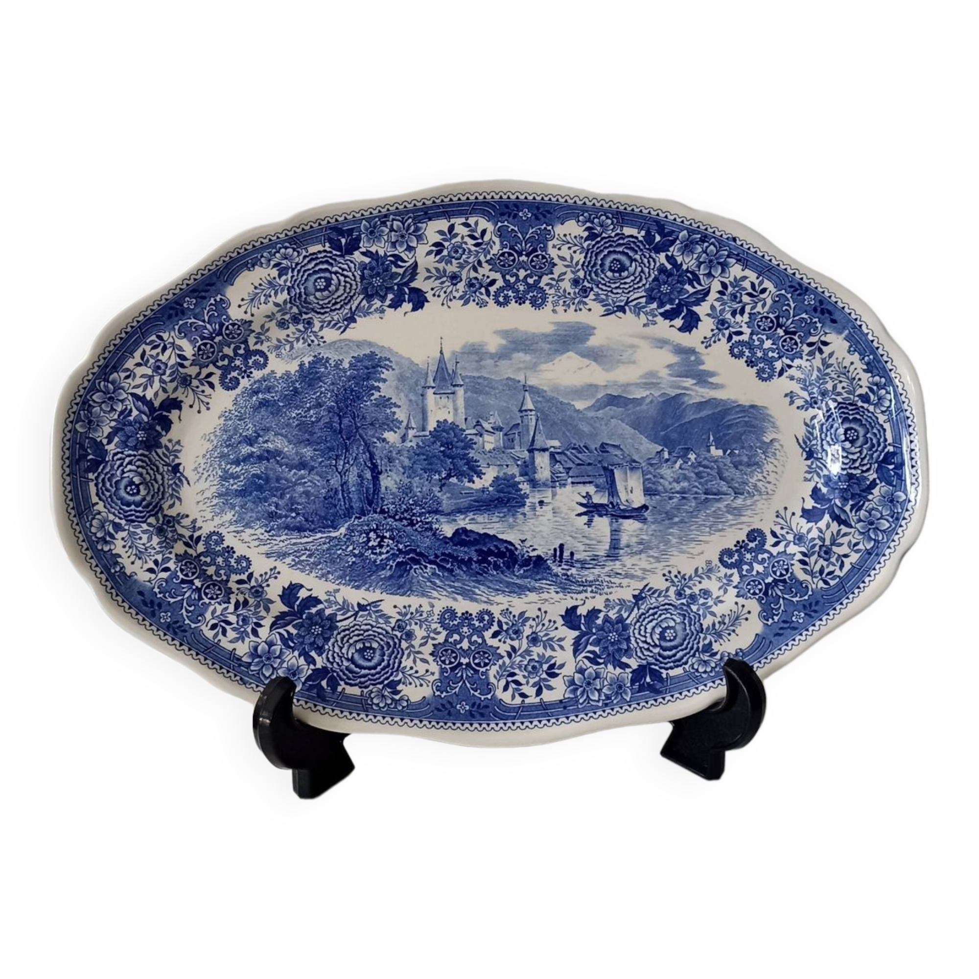 Villeroy and Boch oval dish