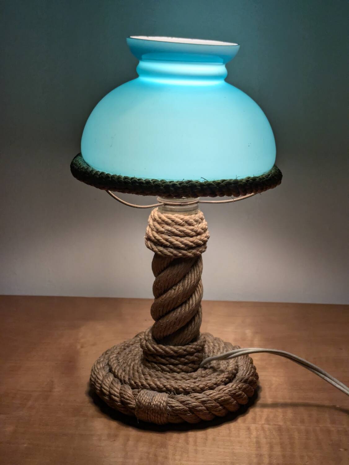 Vintage 1960s rope and opaline desk lamp